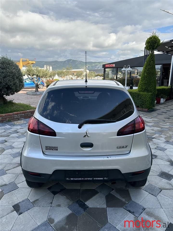 2012' Mitsubishi Colt photo #6