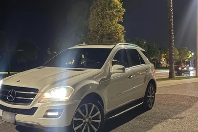 2011' Mercedes-Benz ML 350