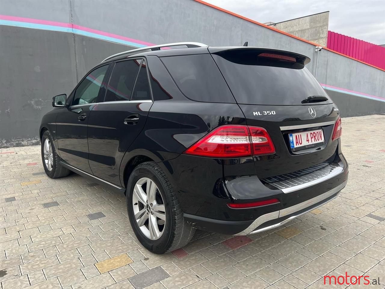 2012' Mercedes-Benz 350 photo #5