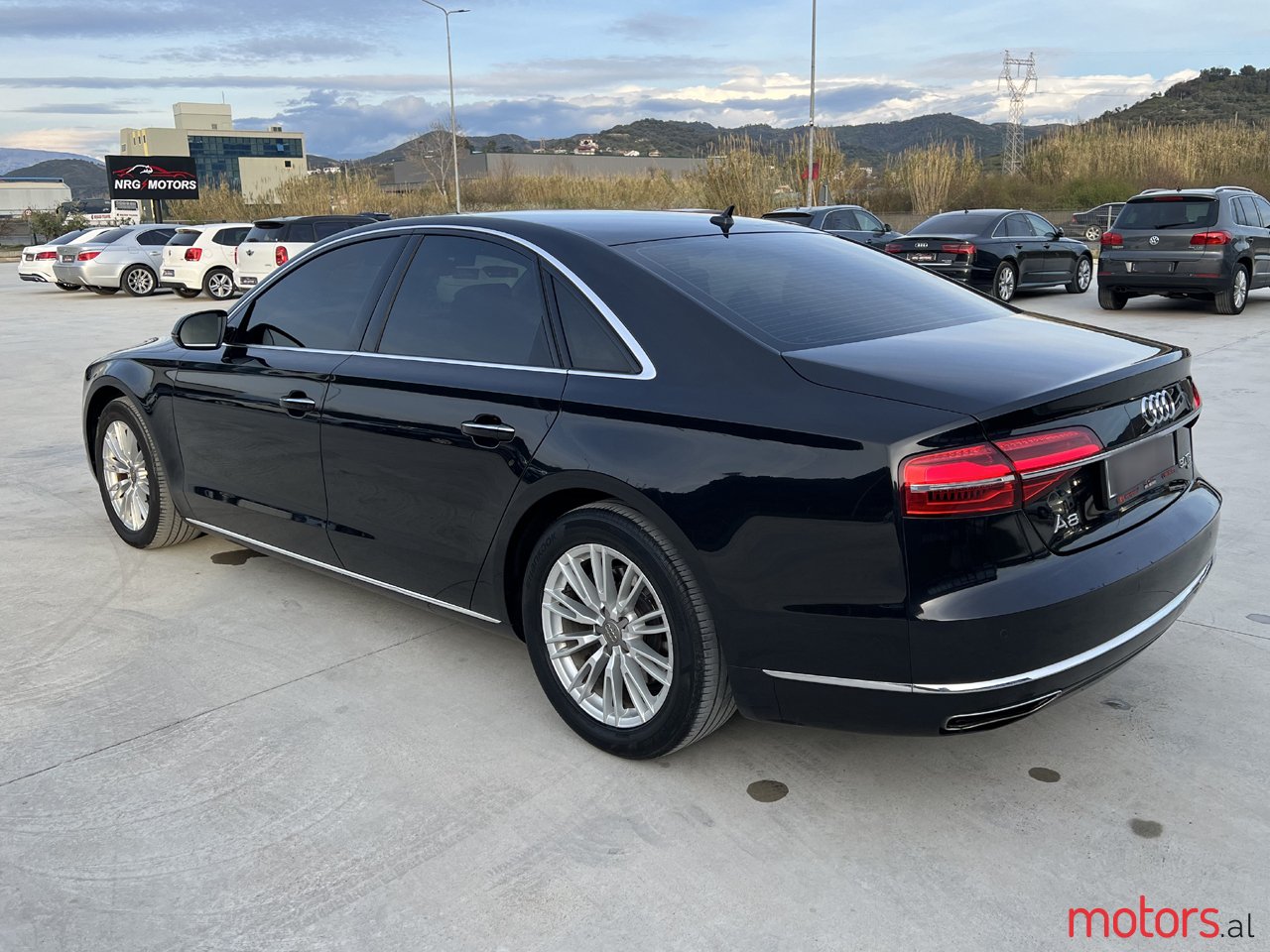 2014' Audi A8 photo #4