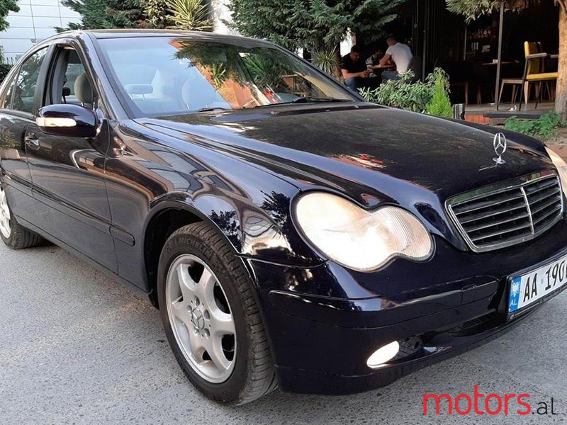 2001' Mercedes-Benz C 200 photo #1