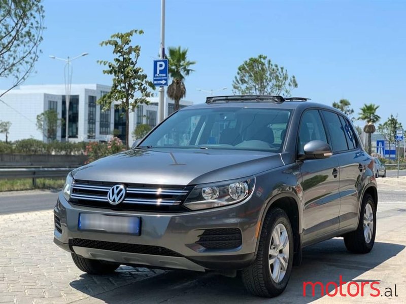 2013' Volkswagen Tiguan photo #1