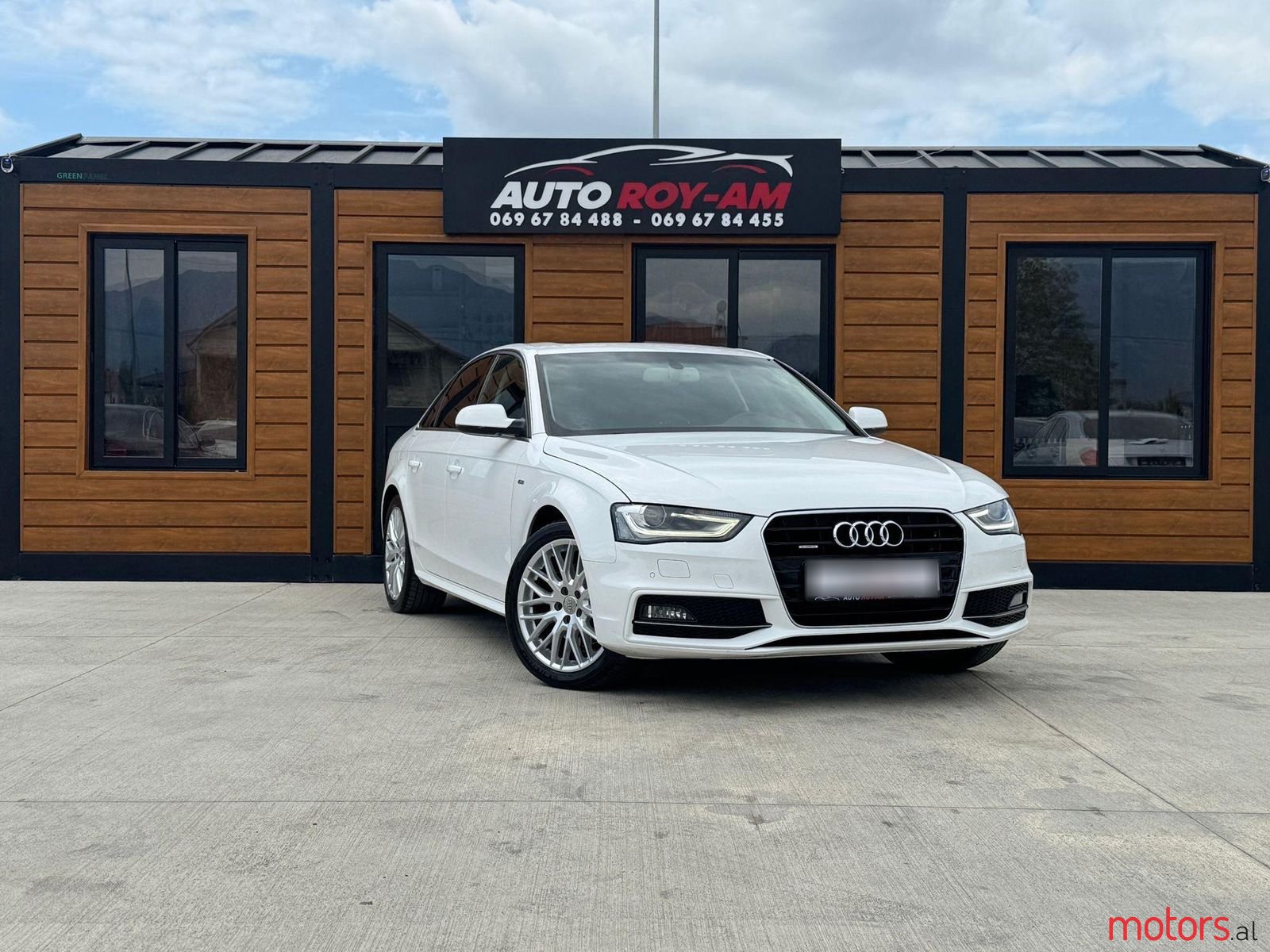 2015' Audi A4 photo #2