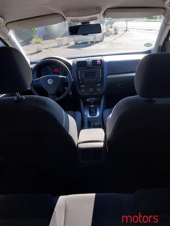 2006' Volkswagen Golf photo #6