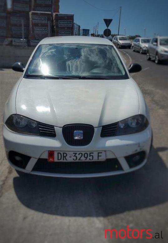 2008' SEAT Ibiza photo #2