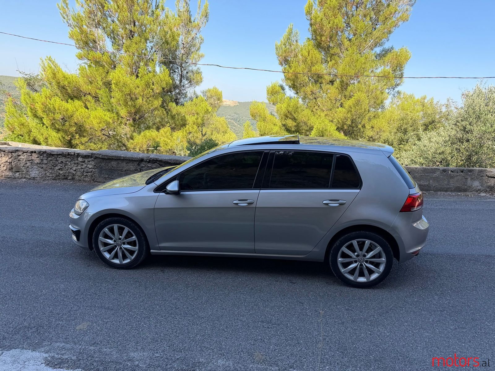 2015' Volkswagen Golf photo #3