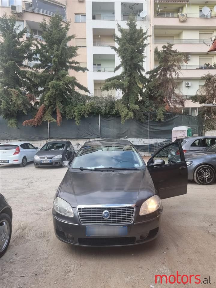 2006' Fiat Croma photo #1