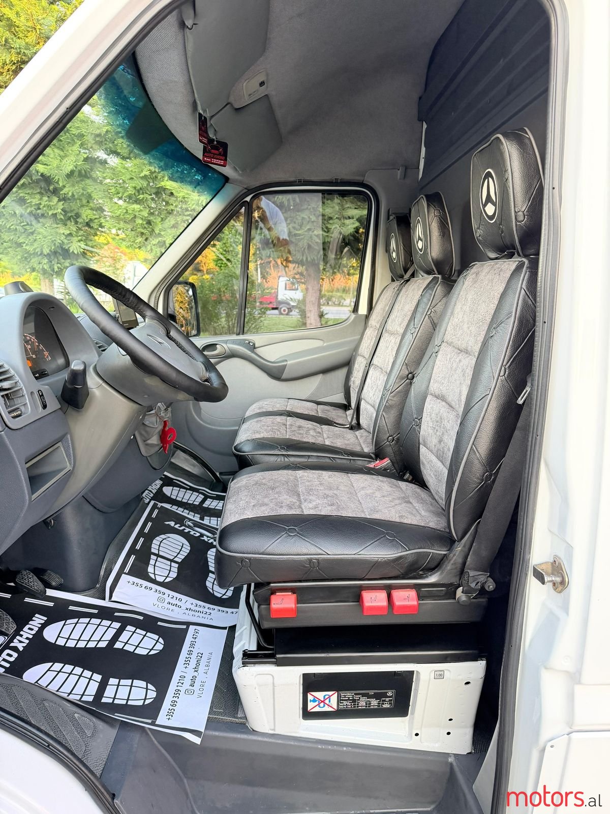 2003' Mercedes-Benz Sprinter photo #3