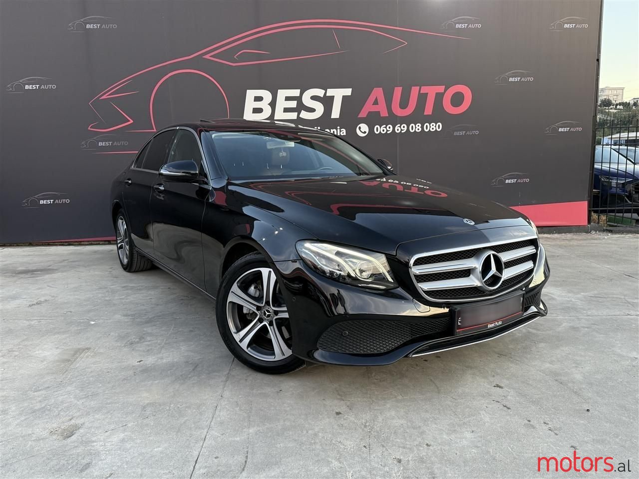 2019' Mercedes-Benz E 220 photo #1