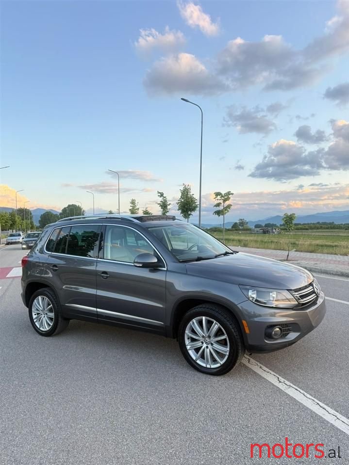 2013' Volkswagen Tiguan photo #6