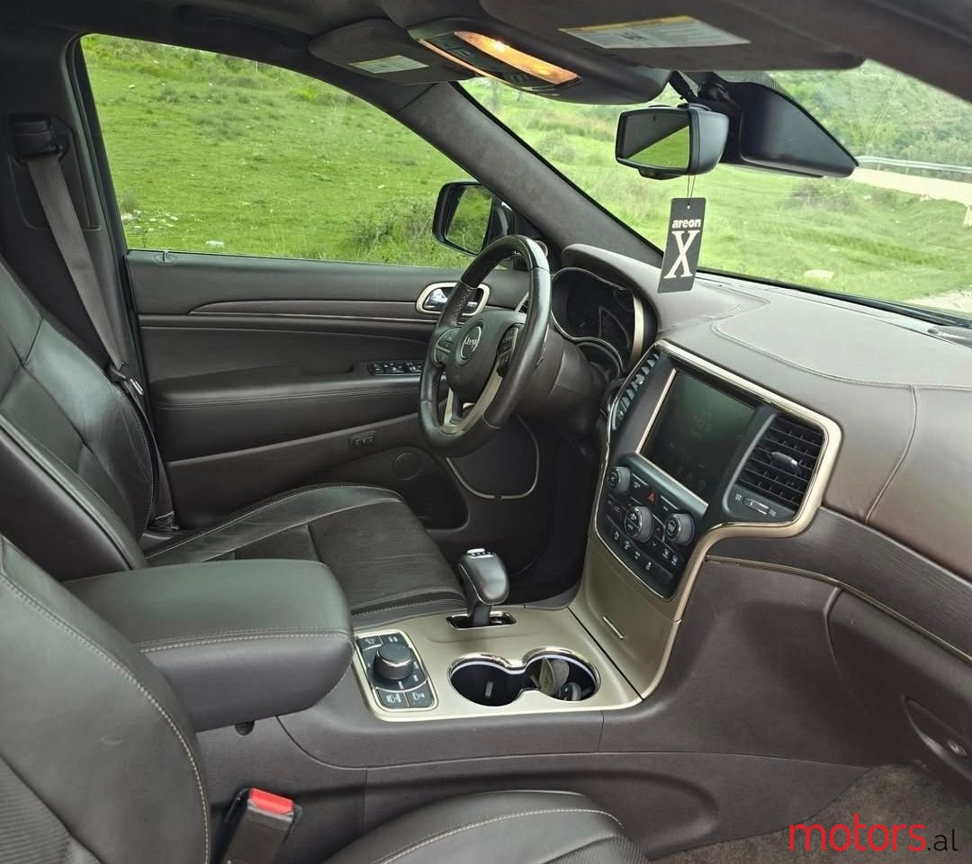 2014' Jeep Grand Cherokee photo #4