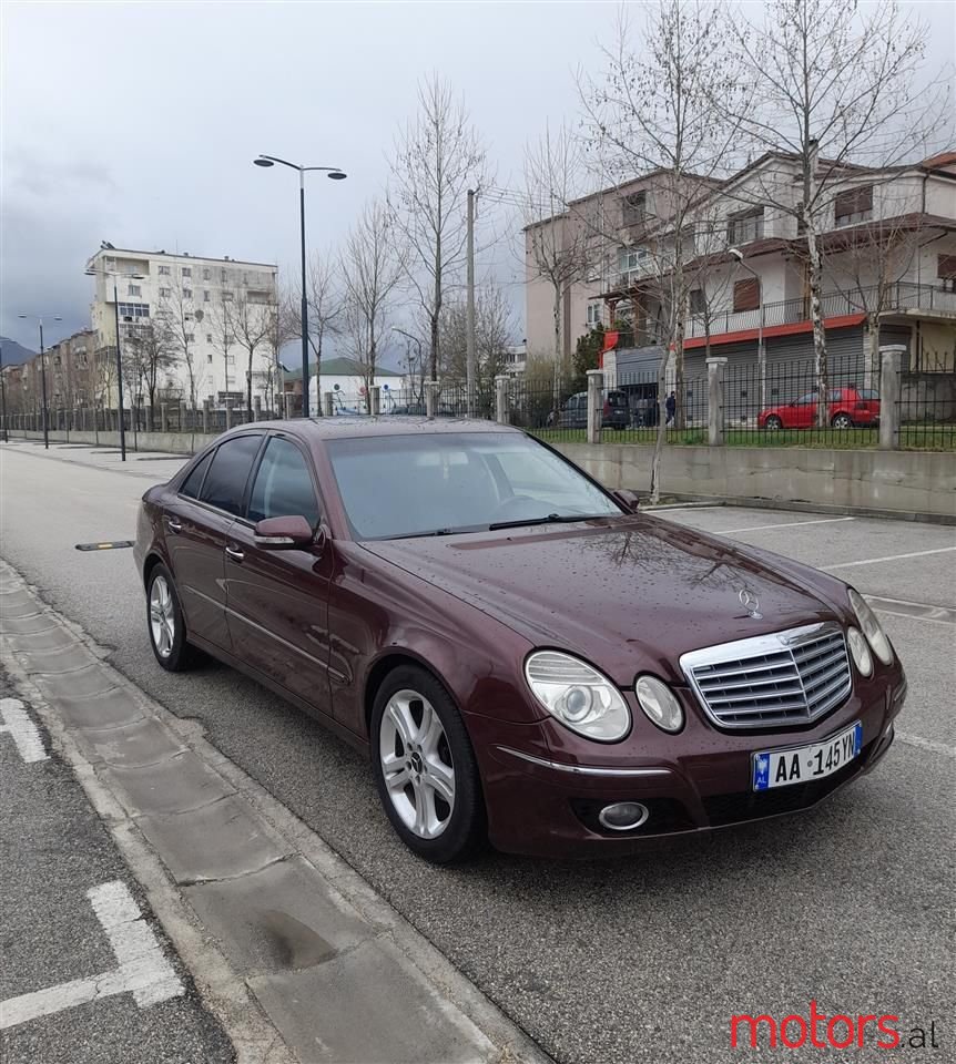 2007' Mercedes-Benz E 220 photo #2