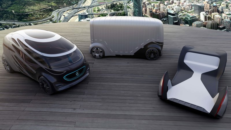Mercedes-Benz Urbanetic van is an autonomous body-swapper