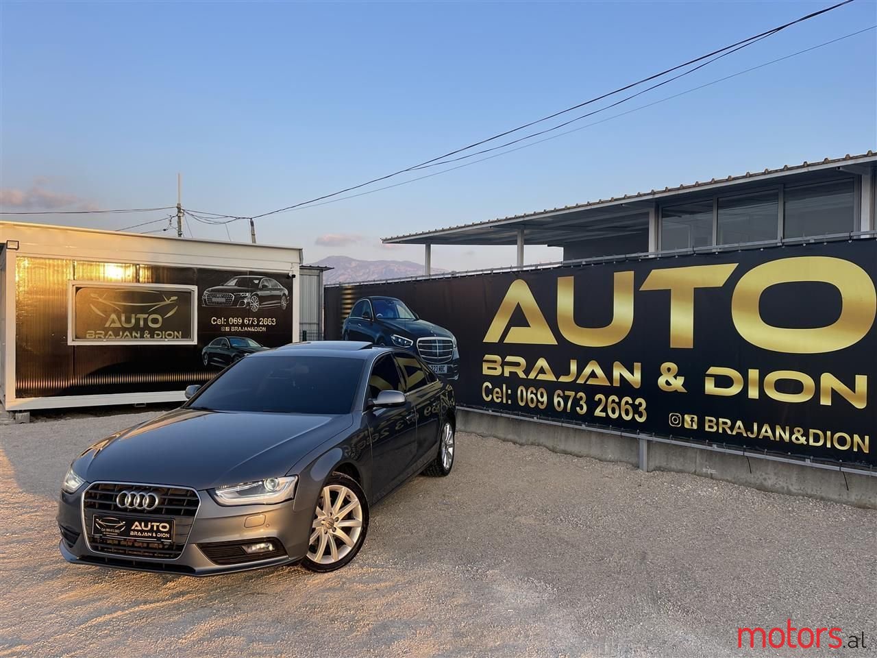 2013' Audi A4 photo #1