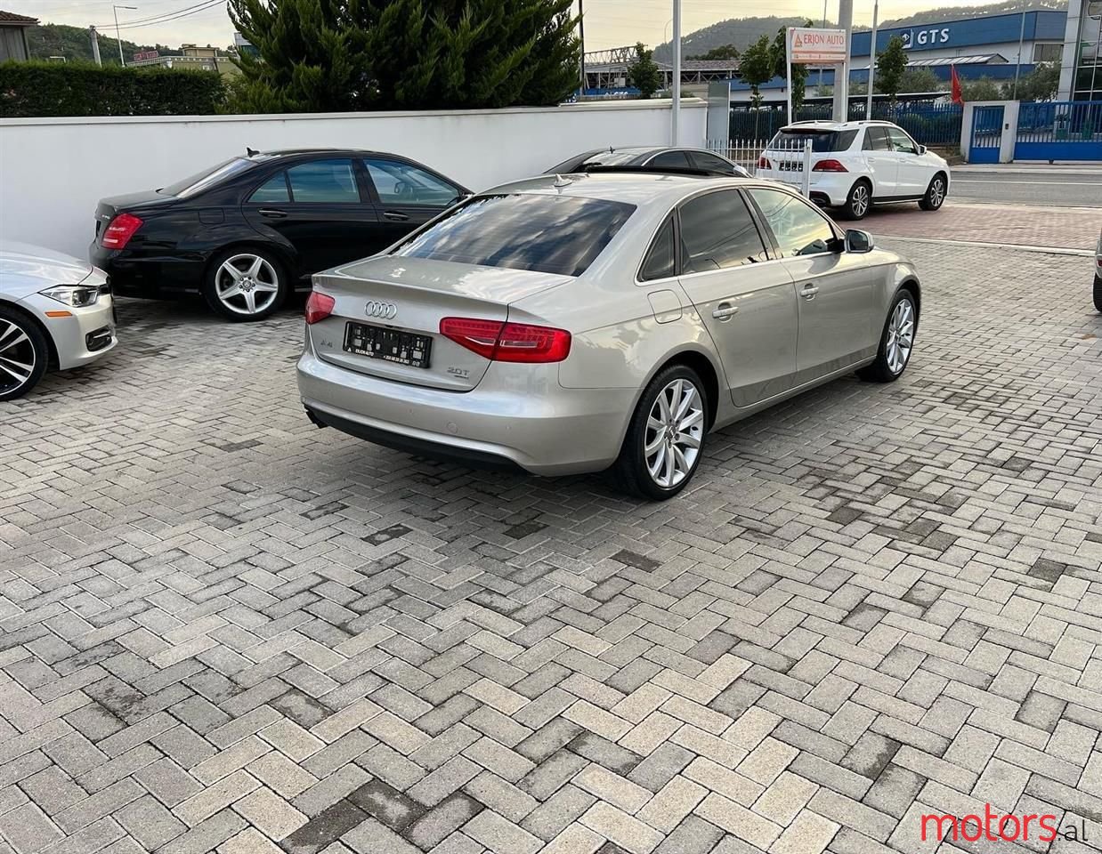 2013' Audi A4 photo #4