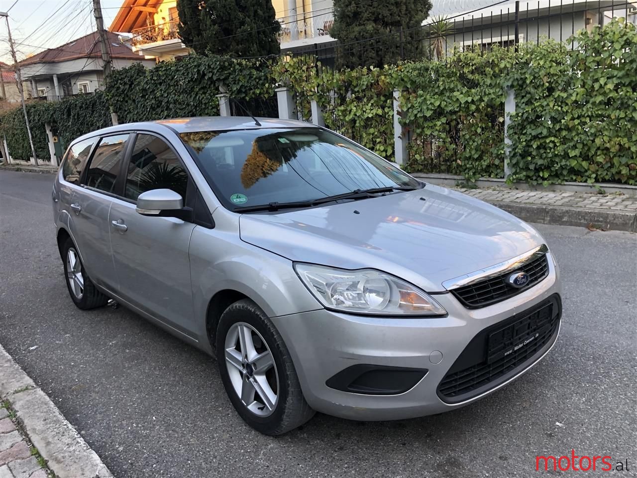 2010' Ford Focus photo #6