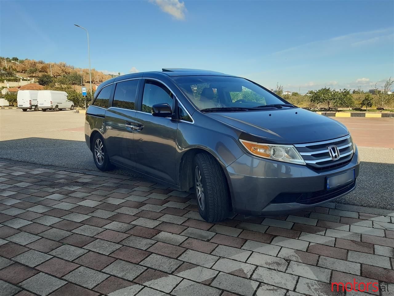 2012' Honda Odyssey photo #2