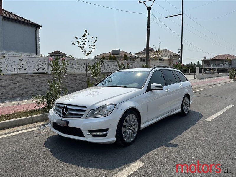 2012' Mercedes-Benz C 180 photo #1