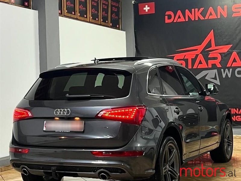 2012' Audi Q5 photo #5