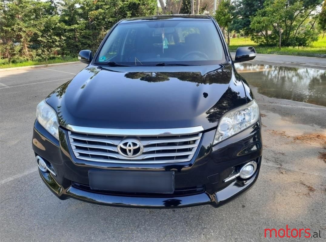 2011' Toyota RAV4 photo #2