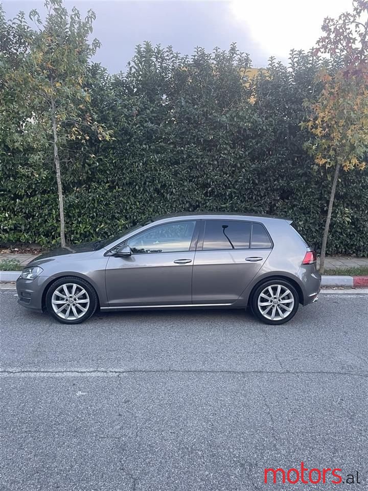 2014' Volkswagen Golf photo #1