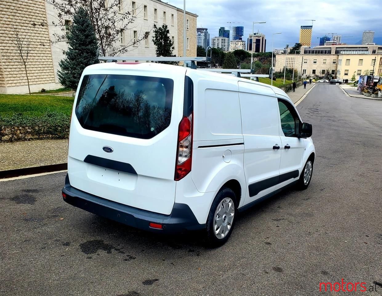 2015' Ford Tourneo photo #4