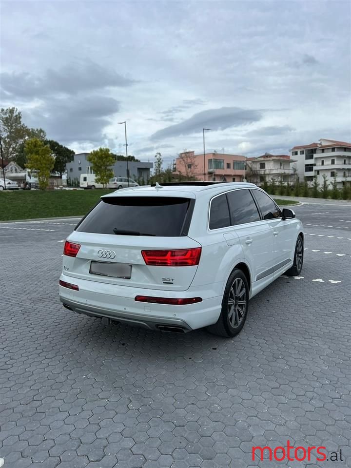 2017' Audi Q7 photo #2