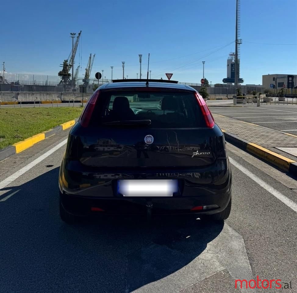 2009' Fiat Grande Punto photo #3