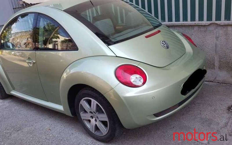 2009' Volkswagen Beetle photo #1