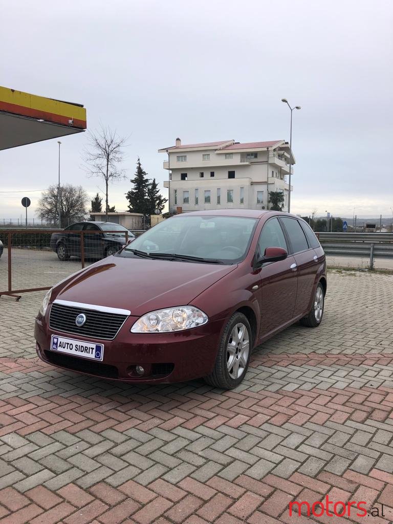 2005' Fiat Croma photo #2