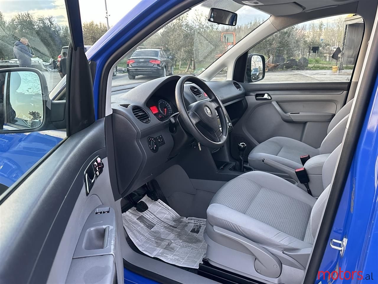 2006' Volkswagen Caddy photo #3