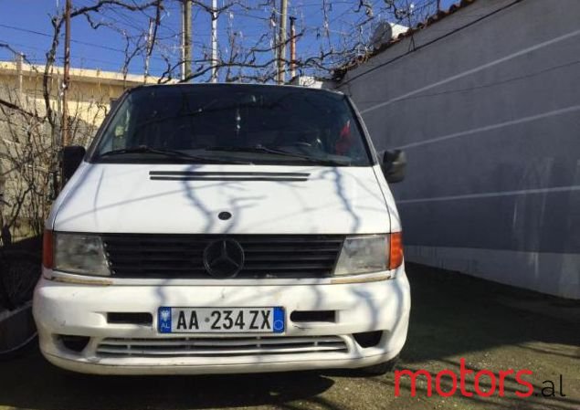 2002' Mercedes-Benz Vito photo #1