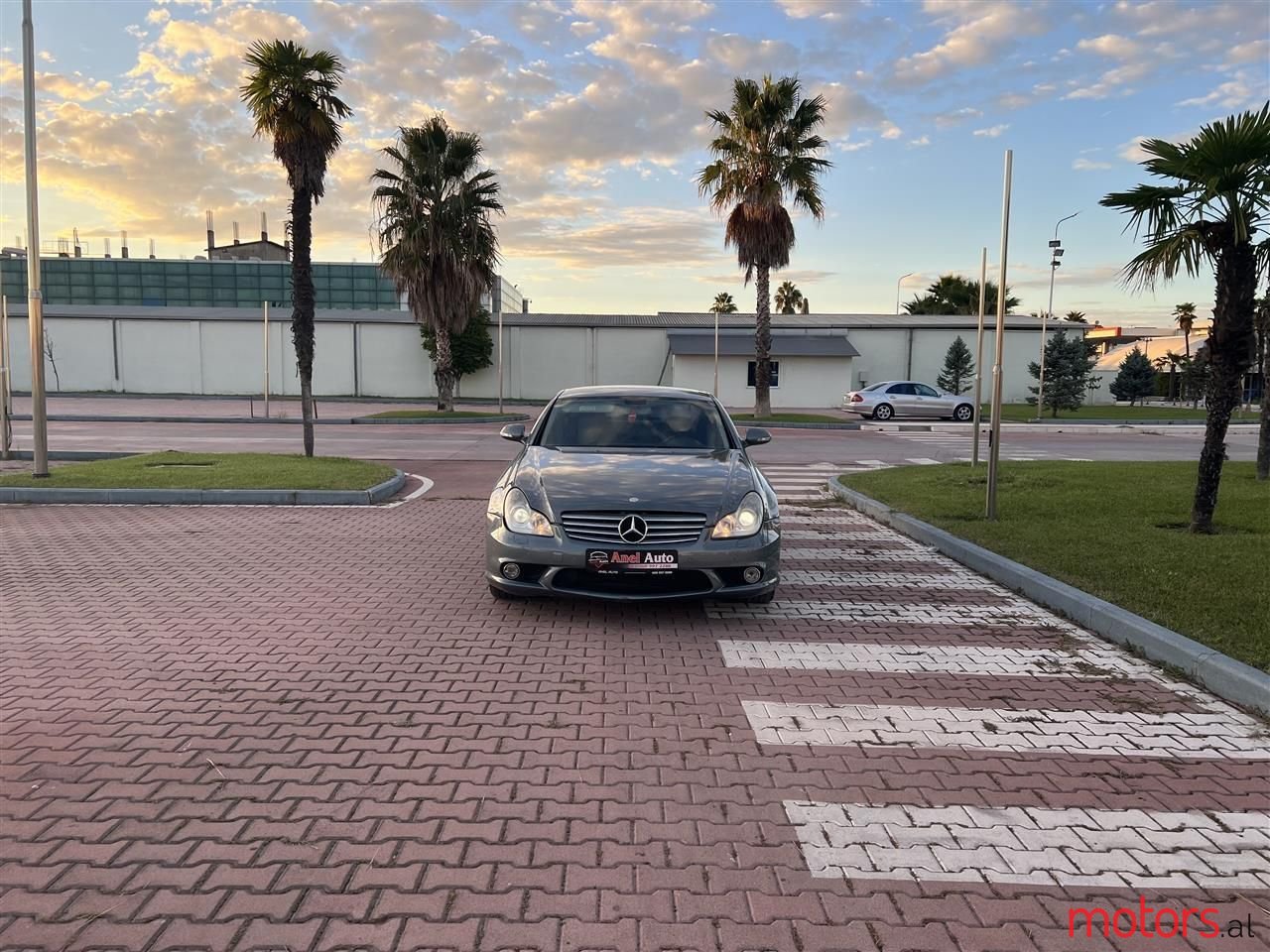 2005' Mercedes-Benz CLS 320 photo #1