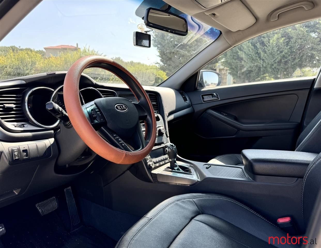 2011' Kia K5 photo #4