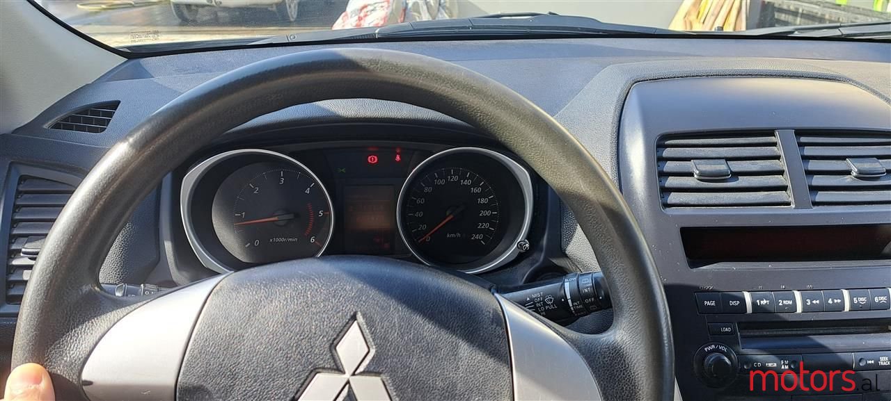 2012' Mitsubishi ASX photo #6