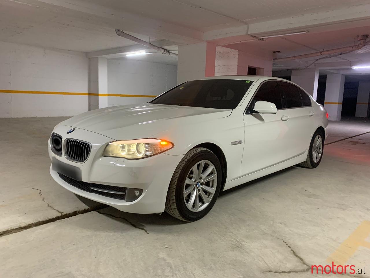 2014' BMW 520 photo #5