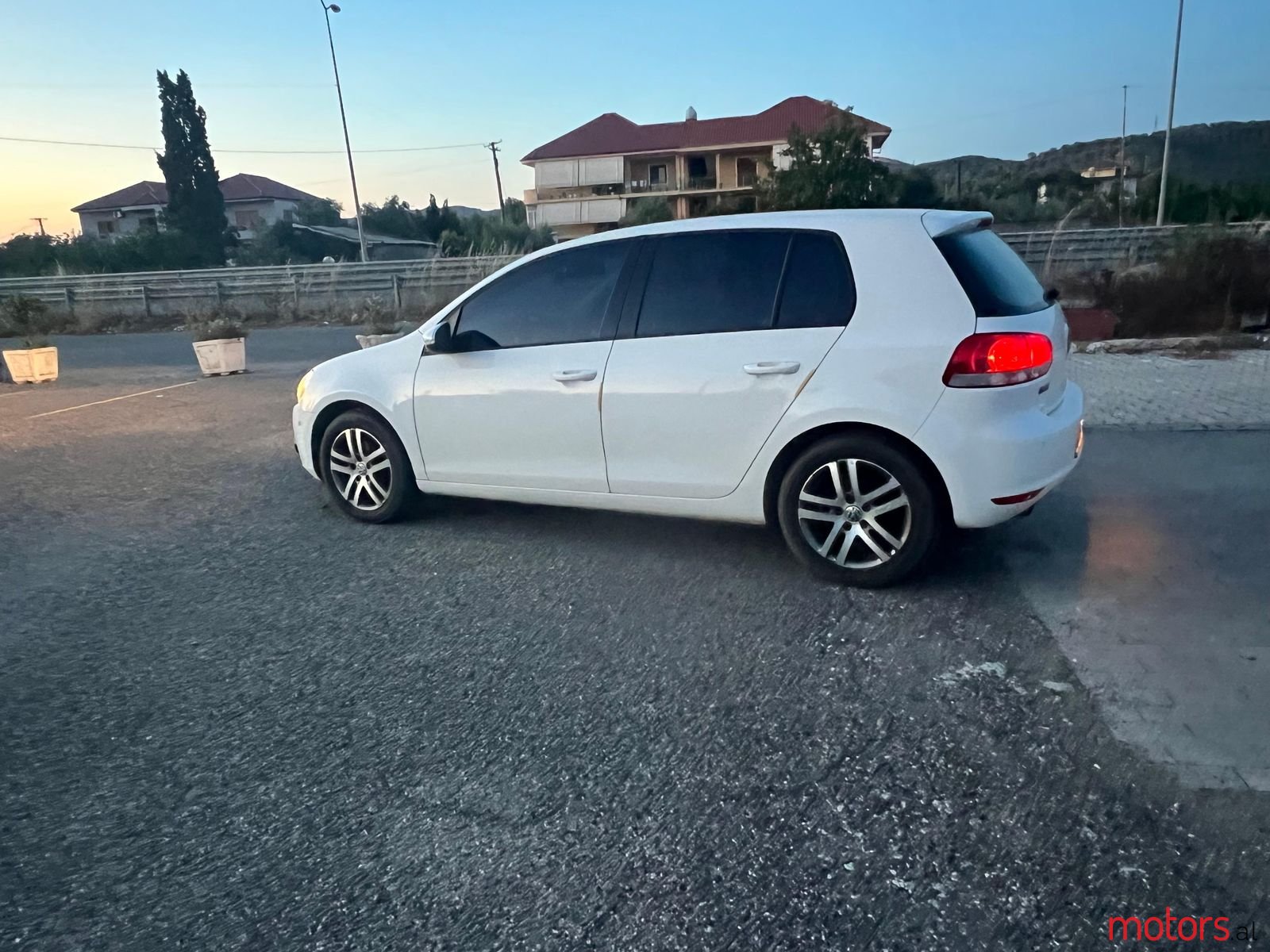 2012' Volkswagen Golf photo #5