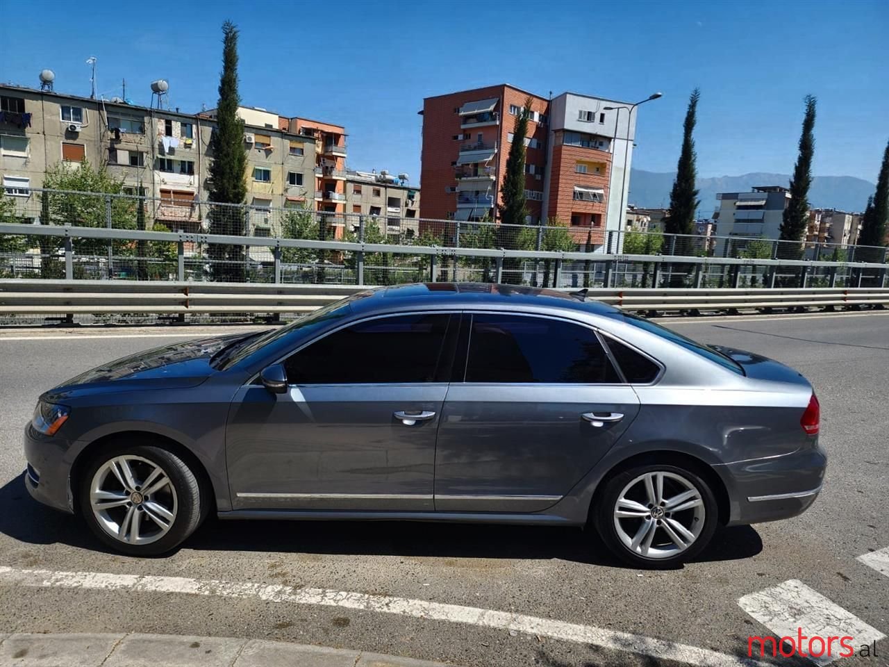 2014' Volkswagen Passat photo #2