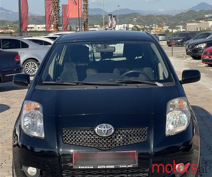 2007' Toyota Yaris photo #2