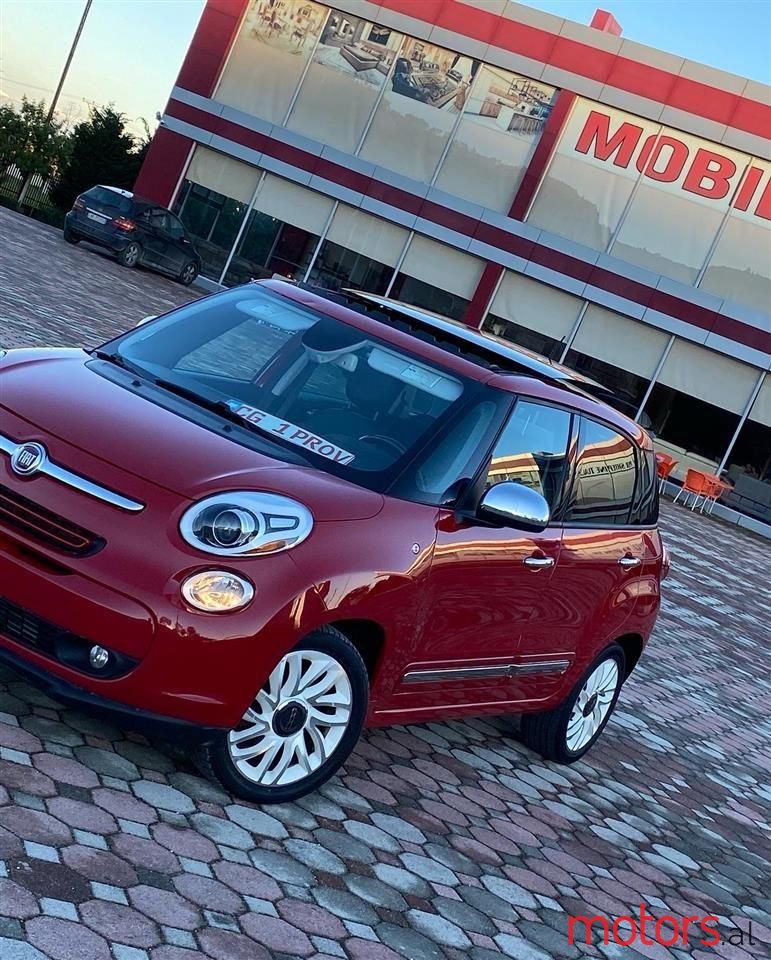 2014' Fiat 500L photo #1