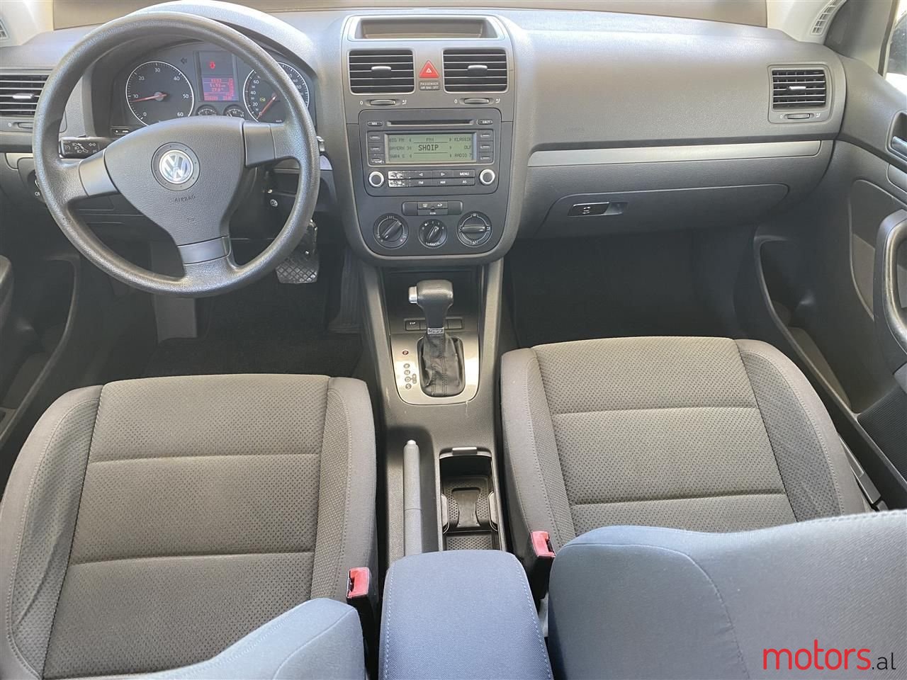 2006' Volkswagen Golf photo #2