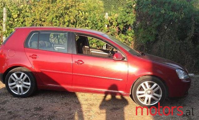 2005' Volkswagen Golf photo #2