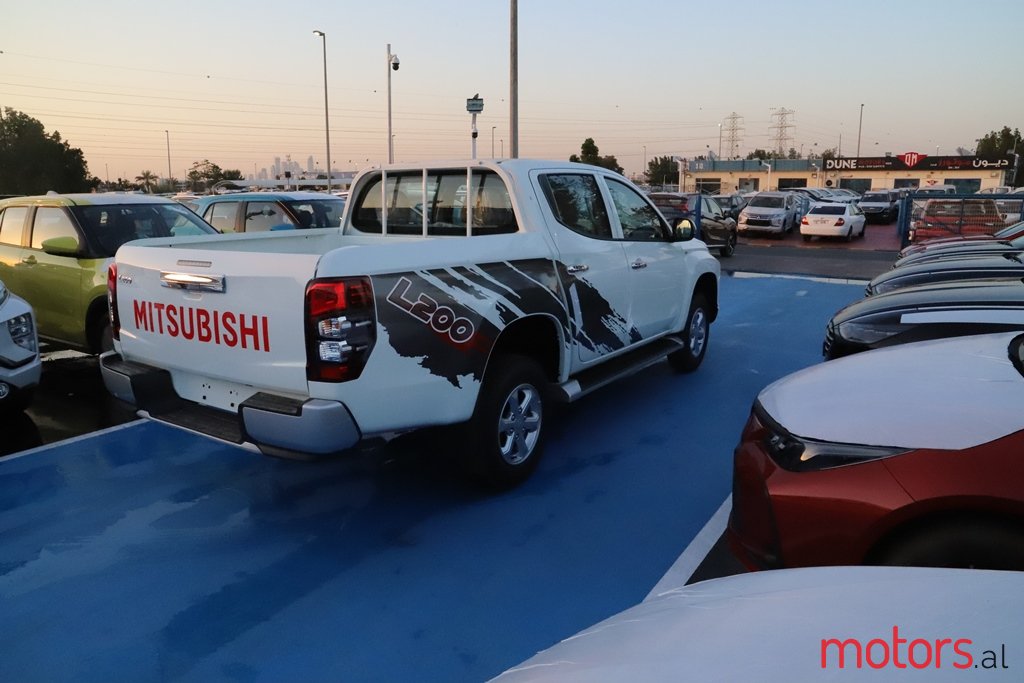 2022' Mitsubishi L 200 2.4L DIESEL FULL OPTION 4WD photo #4