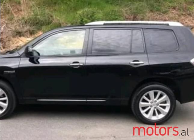 2009' Toyota Highlander photo #1