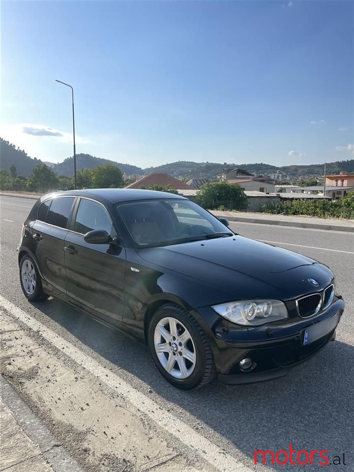 2007' BMW 120 photo #1