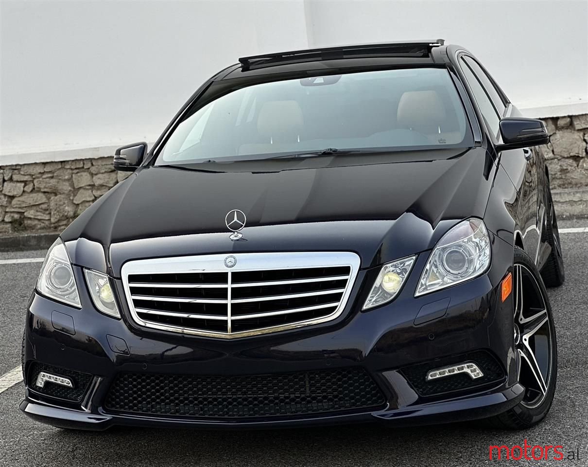 2011' Mercedes-Benz E 350 photo #1