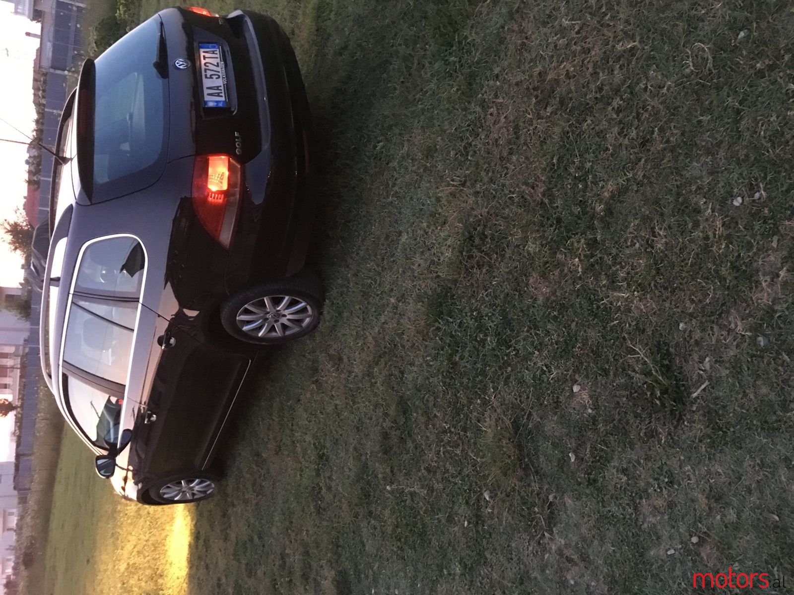 2008' Volkswagen Golf photo #2