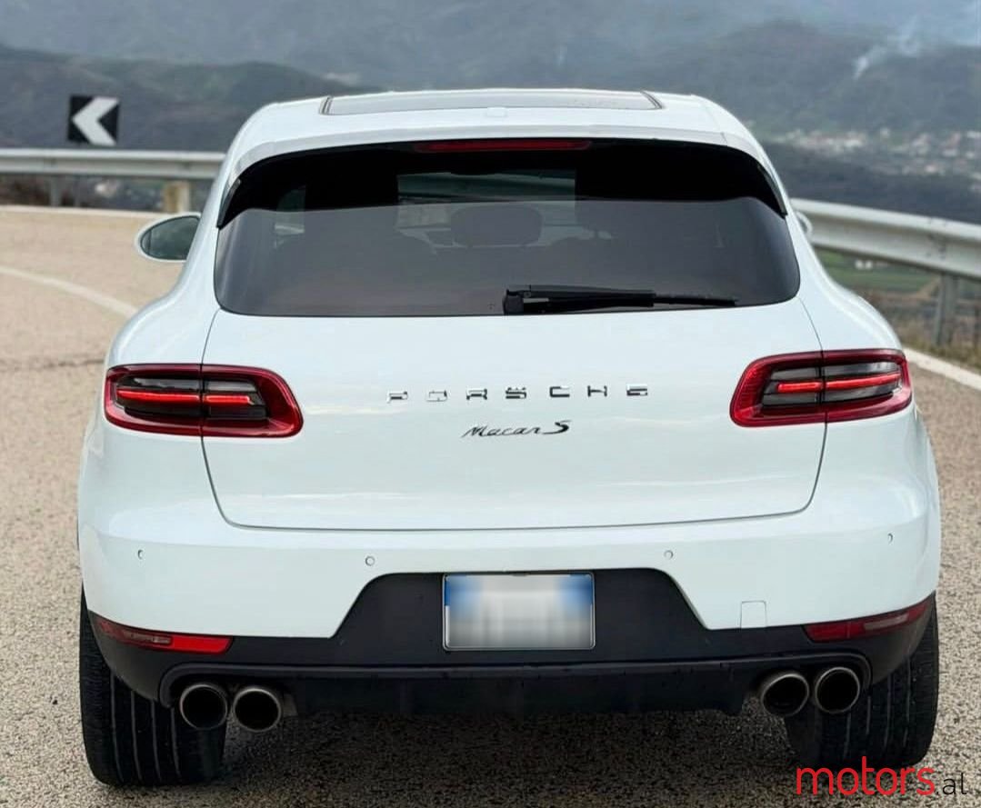 2016' Porsche Macan photo #5