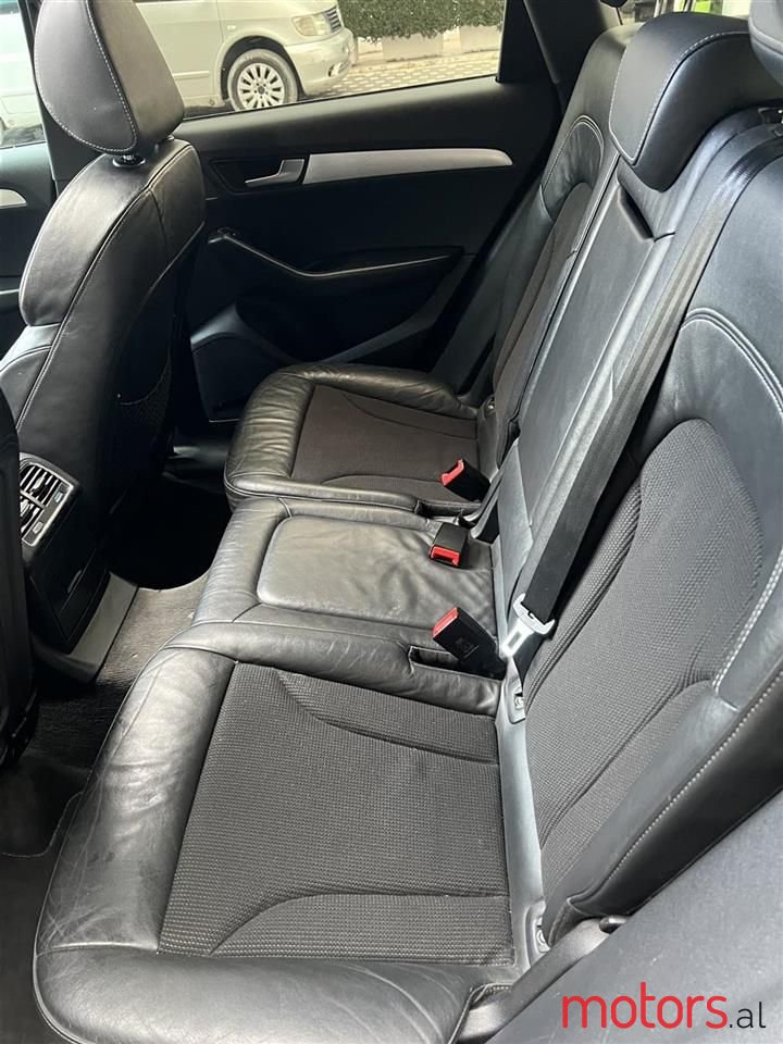 2009' Audi Q5 photo #3