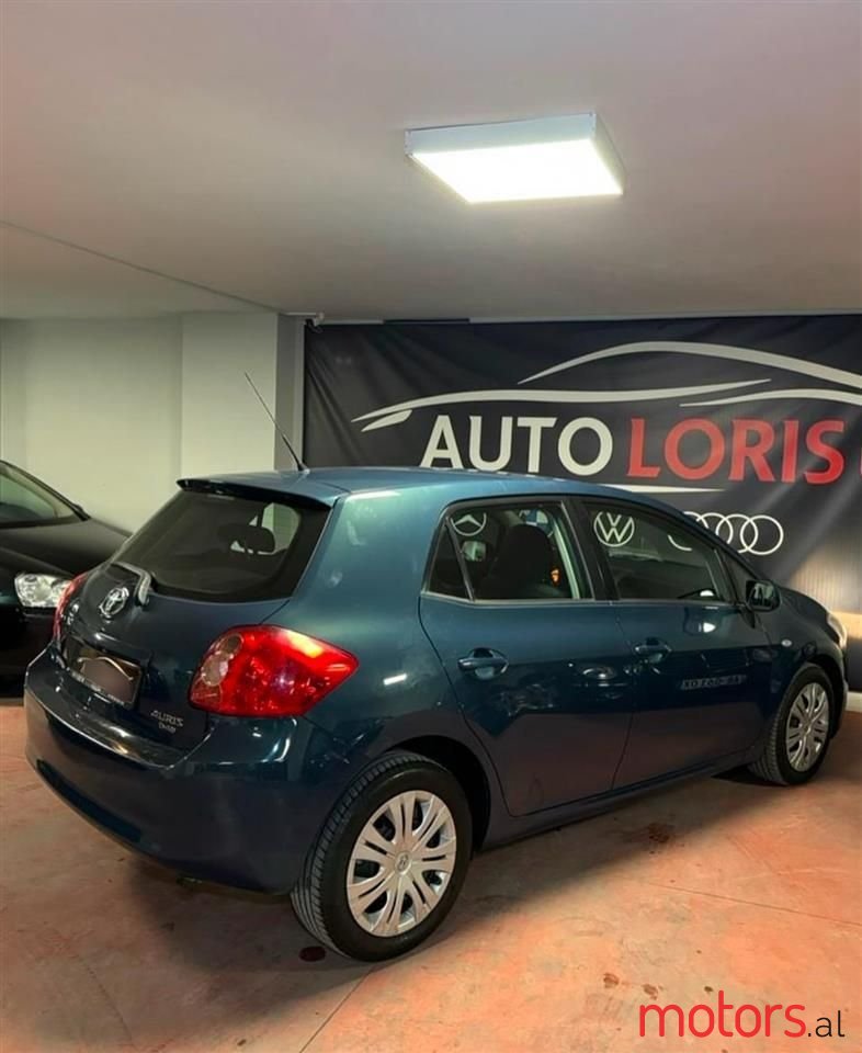 2008' Toyota Auris photo #4